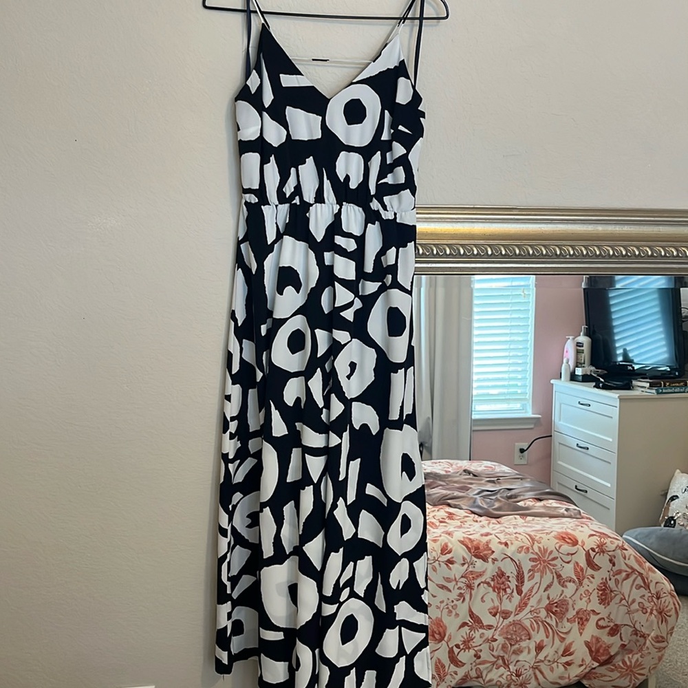 Navy/white Ann Taylor loft maxi dress
